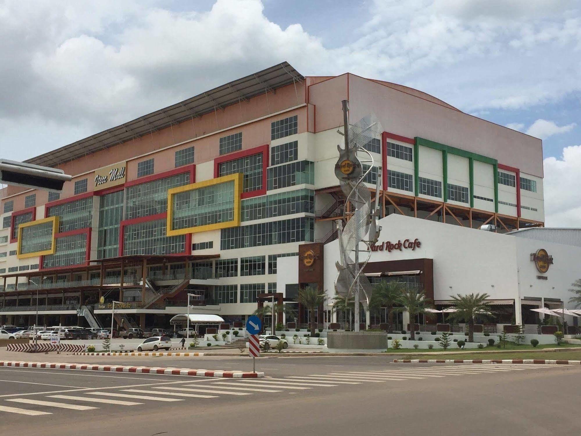 Domon Hotel Vientiane Exterior foto