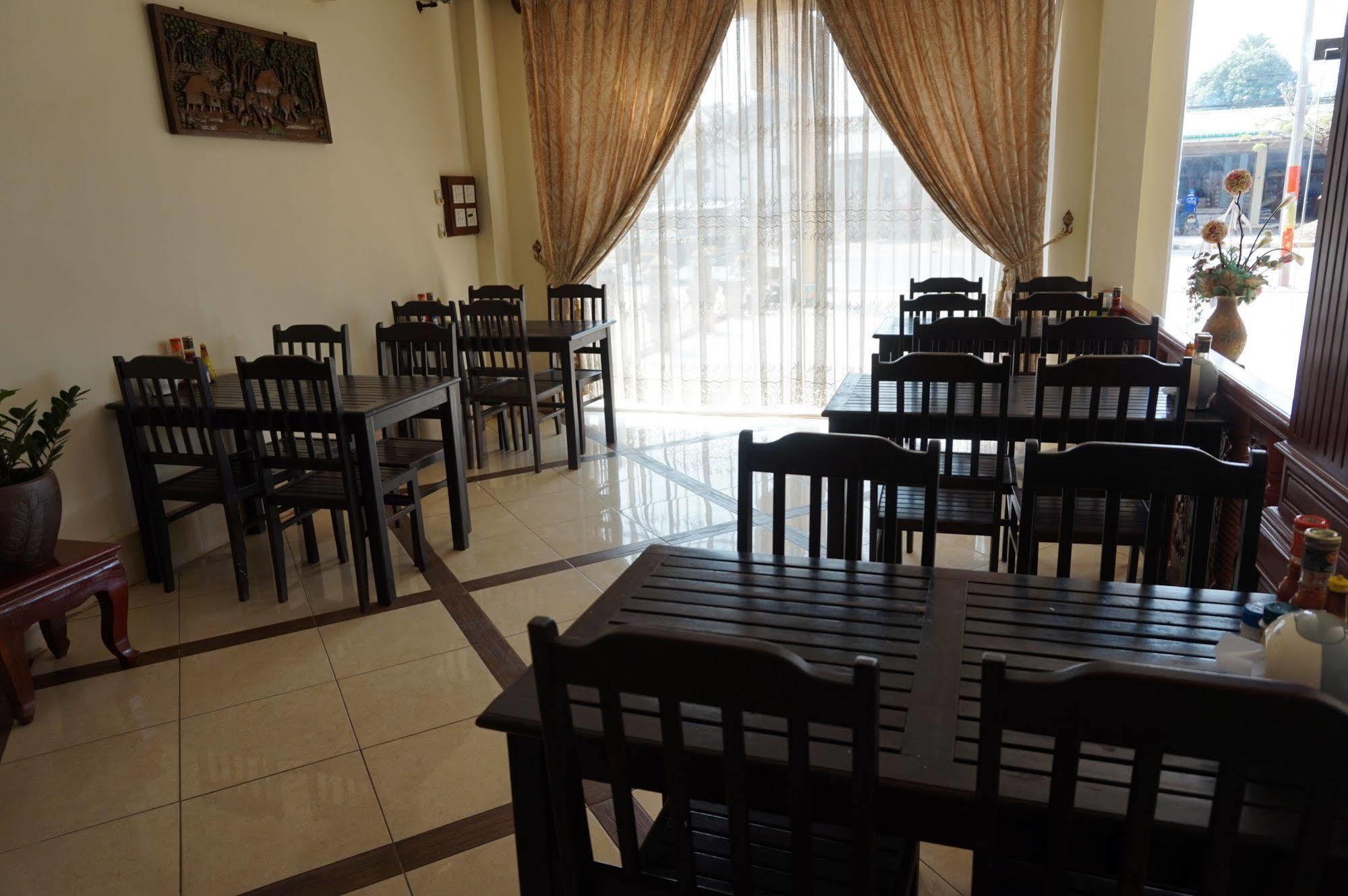 Domon Hotel Vientiane Exterior foto